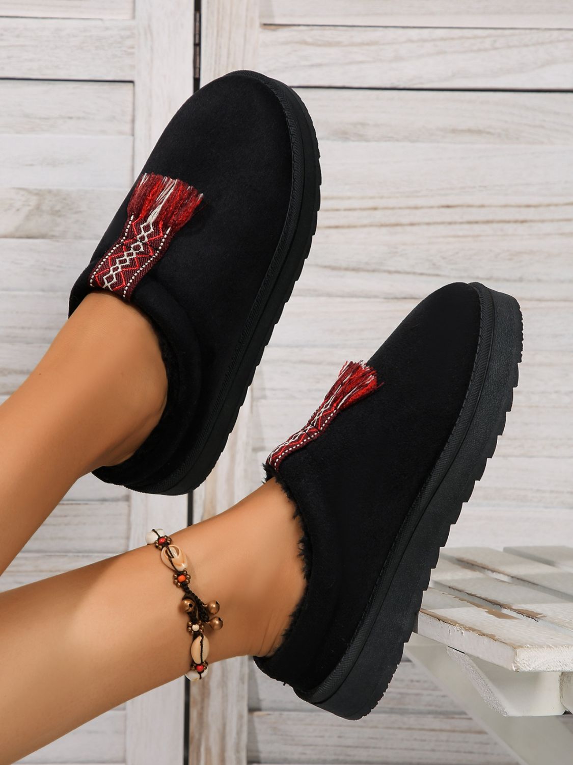 Faux Fur Suede Round Toe Platform Slippers